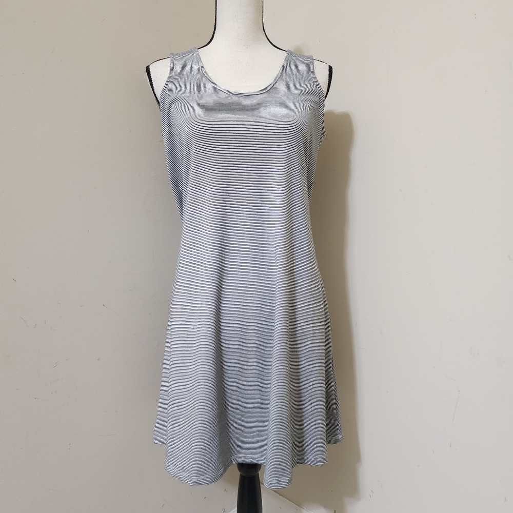 MIK Tie String Thin Striped Sleeveless Swing Dress sz 10‎ Black White